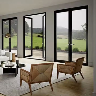 Puerta batiente con marco de aleación de aluminio 6063-T5 de alta calidad para entornos comerciales y residenciales con accesorios de hardware personalizables
