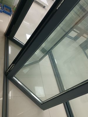 Puertas de patio dobladas de aluminio de vidrio templado con perfil de ruptura térmica