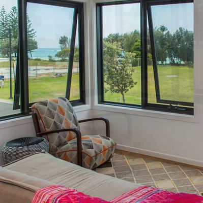 Cuadro de aluminio de alta seguridad con ventana inclinada y giratoria con un solo mirador