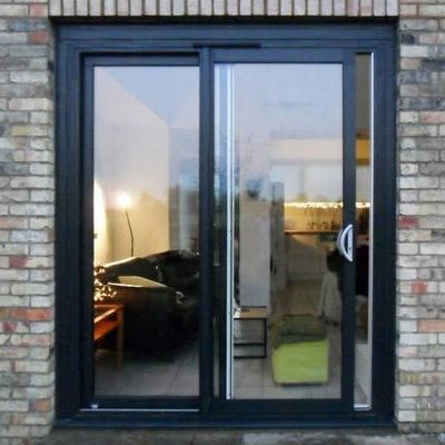 Puertas de patio de vidrio deslizante personalizado ligero con vidrio templado aislado
