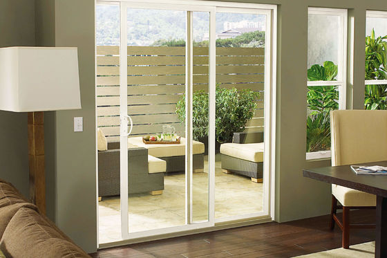 Puertas de patio de vidrio deslizante personalizado ligero con vidrio templado aislado