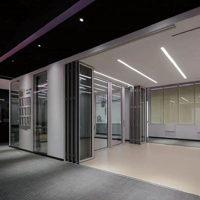 Polvo de revestimiento Bifold Puertas de vidrio Exterior Resistencia a los tifones para uso externo