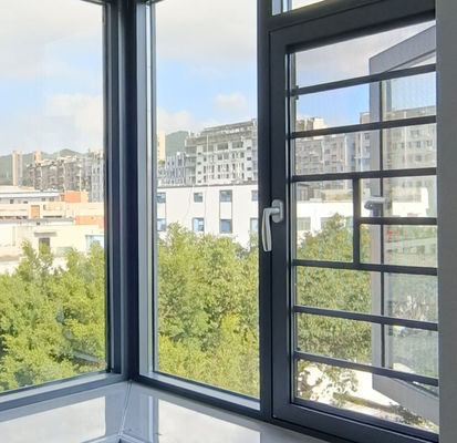 Ventana giratoria de aluminio de 1,2 mm de diseño moderno