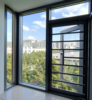 Ventana giratoria de aluminio de alta calidad con bloqueo de múltiples puntos y vidrio aislado templado