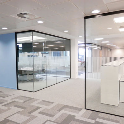 Diseño moderno Seguridad de vidrio sin marco Paredes de oficina de vidrio laminado insonorizado