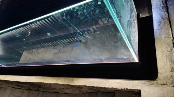 Barandillas de aluminio y vidrio sin marco con luz LED
