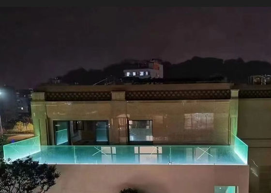 Barandillas de vidrio de aluminio exterior ligero con luz LED