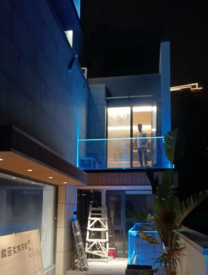 Fácil de instalar Barandillas de vidrio de aluminio con luz LED