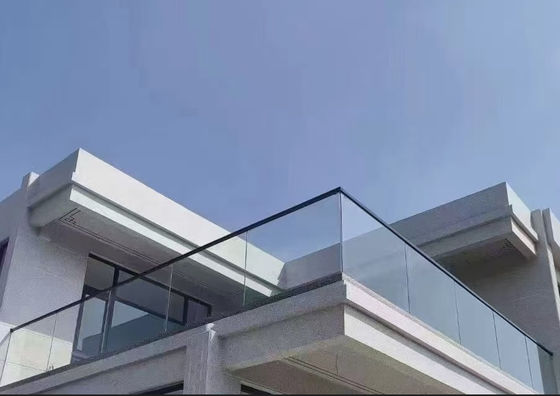 Fácil mantenimiento Rejilla de aluminio y vidrio de alta resistencia con grúa