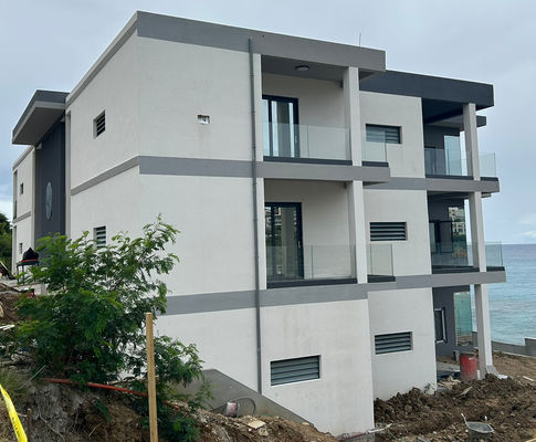 Barandillas de vidrio de aluminio negro de canal U Barandillas de vidrio de aluminio estable