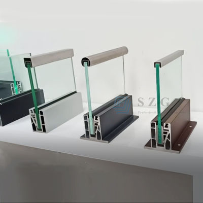 SGCC vidrio templado U Canal de vidrio balaustrada estructura estable luz LED