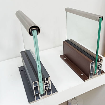 Barrera de vidrio de aluminio de seguridad transparente con baranda de vidrio de aluminio en polvo