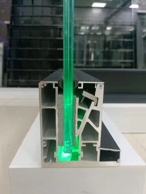 12 mm Escalera sin marco de vidrio Balcón barandilla canal U con luz LED