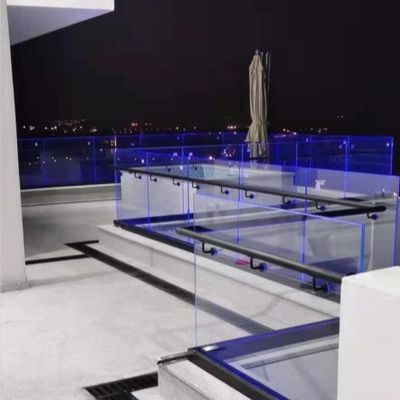 Sistema de canal U de vidrio templado estable de 800-1200 mm con pasamanos de aluminio para seguridad y atractivo estético