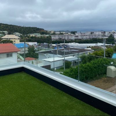 Barandillas modernas de vidrio sin marco con vidrio templado de 12-20 mm para uso exterior