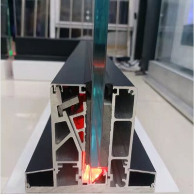 Barandillas de vidrio sin marco de canal U con luces LED y garantía de más de 5 años