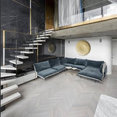 Escalera de madera flotante de interior con diseño elegante con rodadura de roble rojo / roble blanco