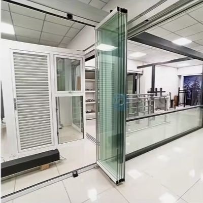 Puerta plegable de aluminio impermeable con alta eficiencia energética y bajo mantenimiento