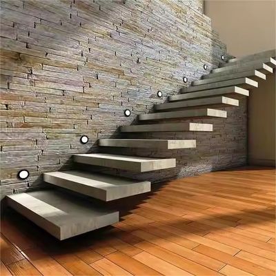 Escalera recta flotante de mármol natural personalizada para espacios residenciales o comerciales