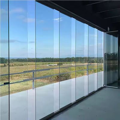 Puerta de vidrio plegable sin marco de aluminio con perfil de 2,0 mm de grosor para divisiones interiores con color de marco personalizable
