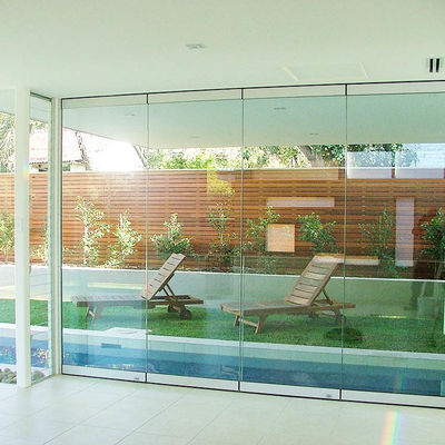 Puertas de vidrio templado transparentes de aluminio deslizante para balcones de separación