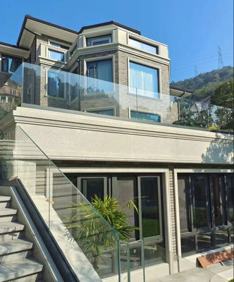 Balaustrada de balcón de vidrio exterior con aluminio en forma de U